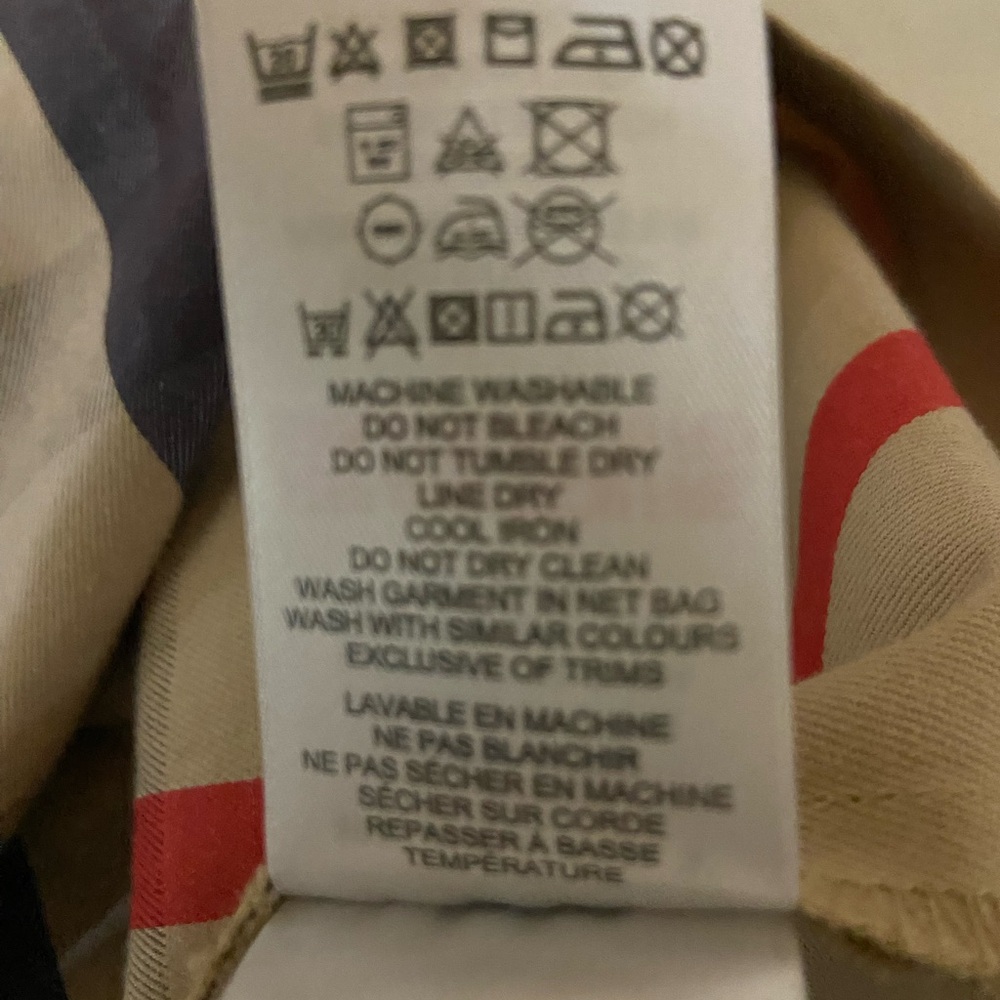Burberry jr. Girls mini skirt in good condition - Picture 4 of 7